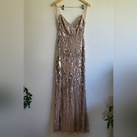 Mac Duggal, Sequin Spaghetti Strap‎ Gown, Gold, Size 0, NWT - Picture 4 of 11
